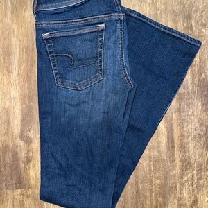 AMERICAN EAGLE Classic Blue Boot Cut Women's Jeans